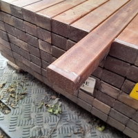 AV regel - 4,5 x 7 x 300 cm