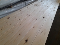 Grenen vloerdeel met velling - 2,1 x 14,7 x 360 cm