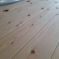 Grenen vloerdeel met velling - 2,1 x 14,7 x 360 cm
